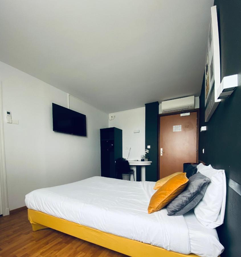Hotel Air-Lane Saint-Leger-sous-Brienne Екстер'єр фото